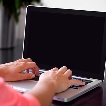 Przyczyny spadków energii w trakcie nauki i jak dieta może je zniwelować